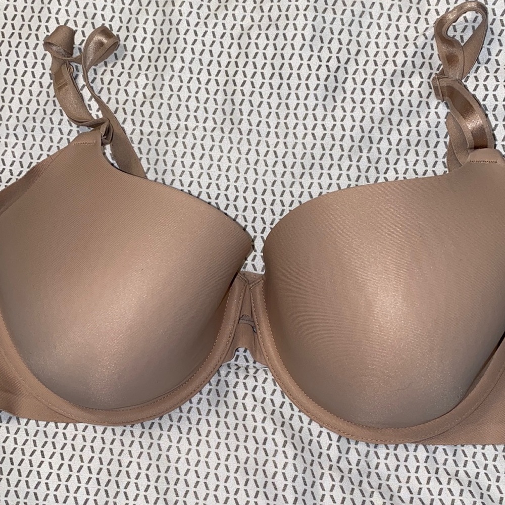 Warner’s tan bra 38 B